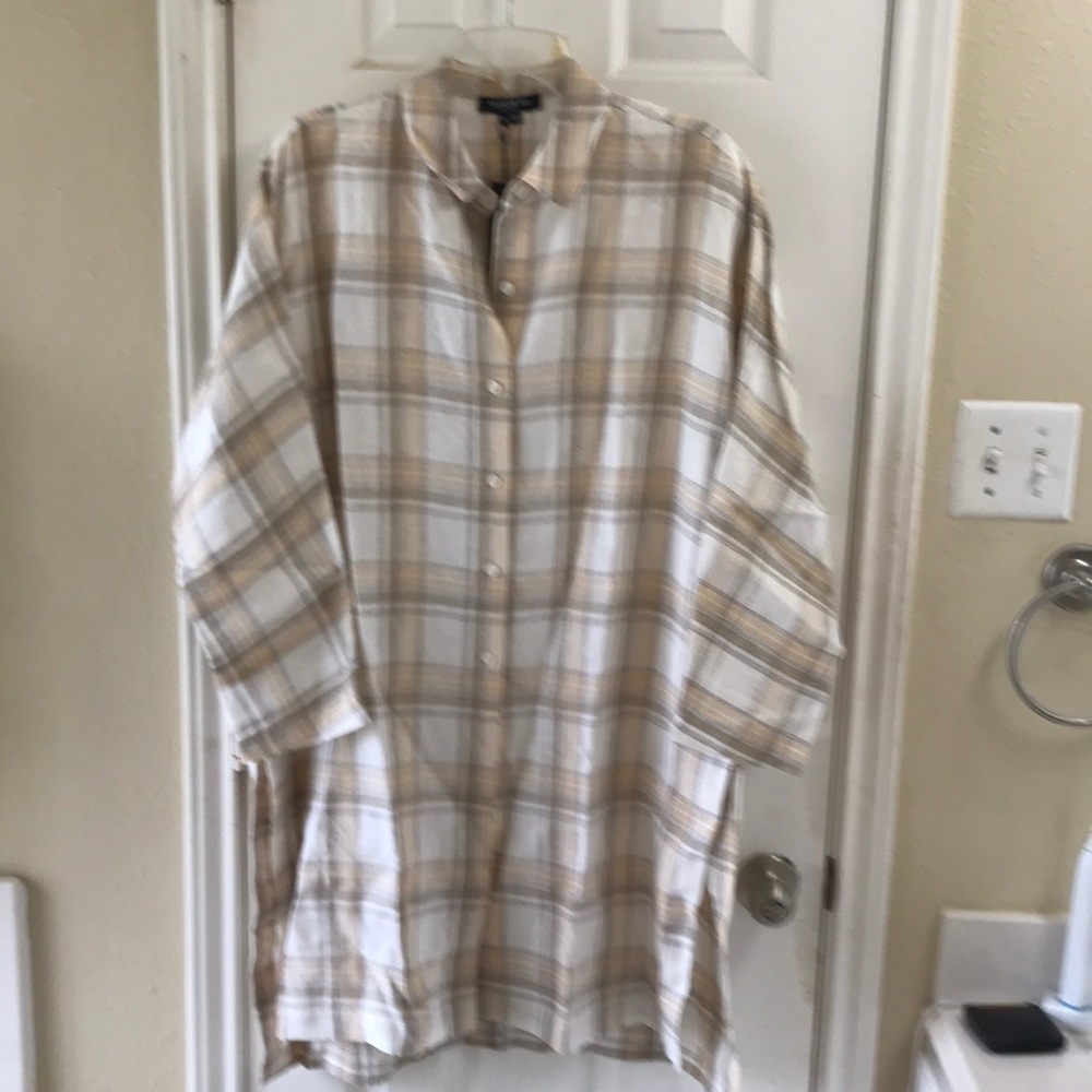 Lafayette 148 New York 100% linen boxy tunic length shirt. NWT